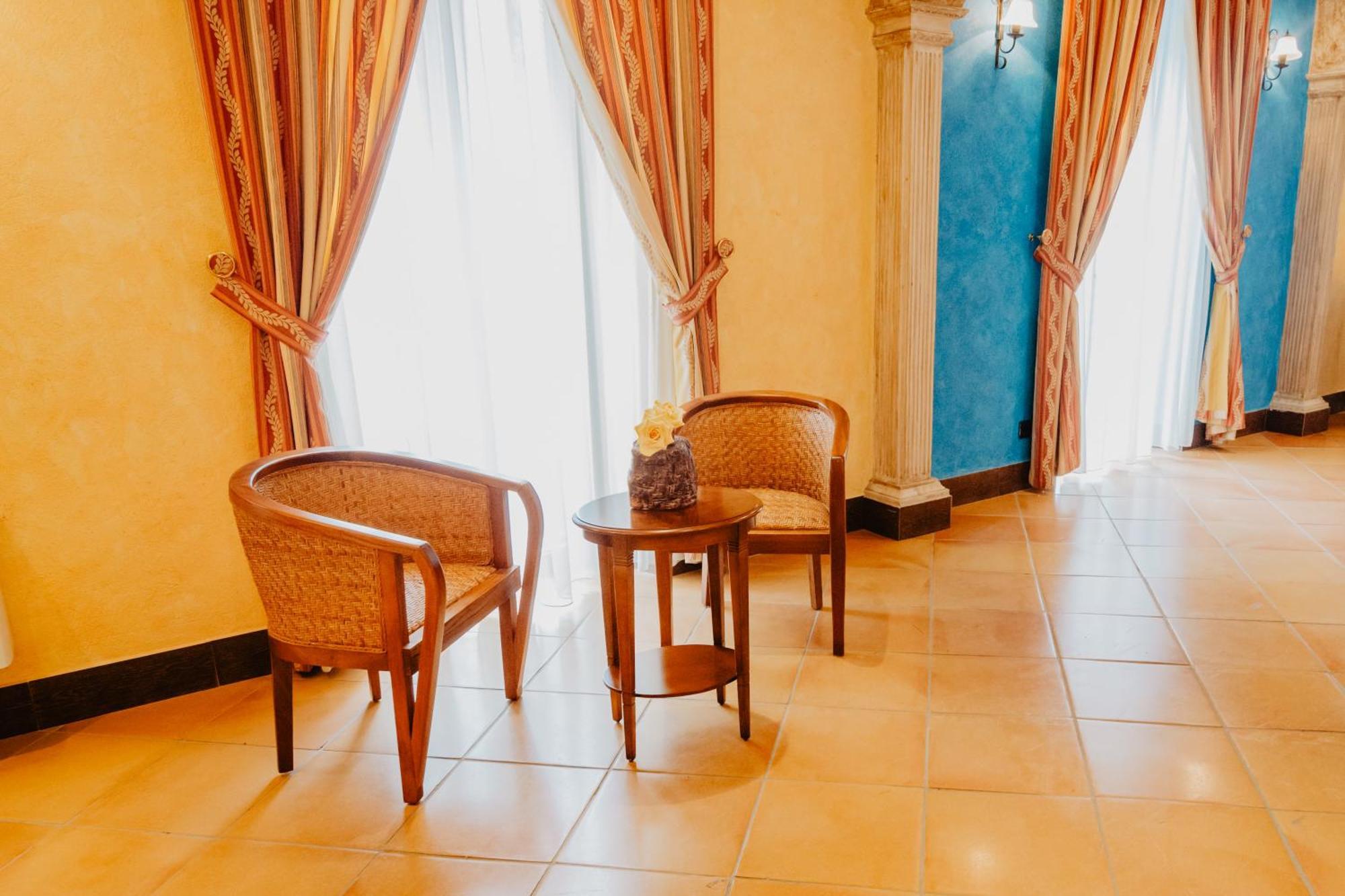 Hotel Hacienda Don Manuel Granja de Torrehermosa Esterno foto